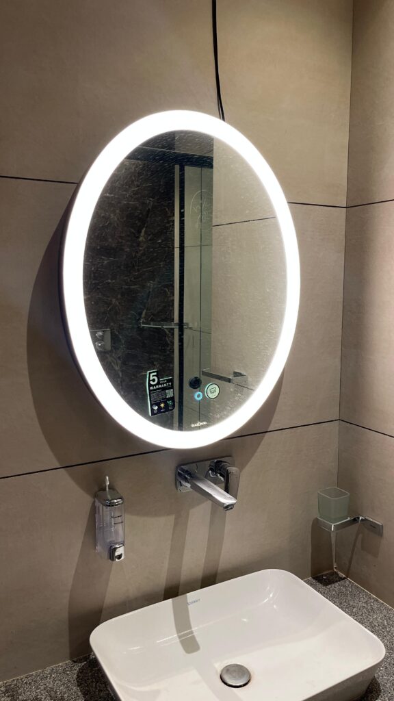 led mirror